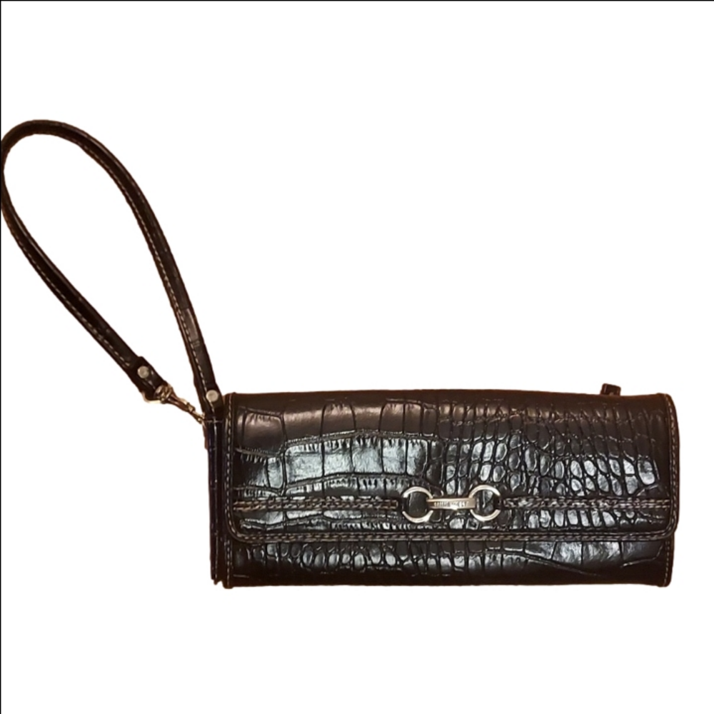 Nine West clutch with wristlet